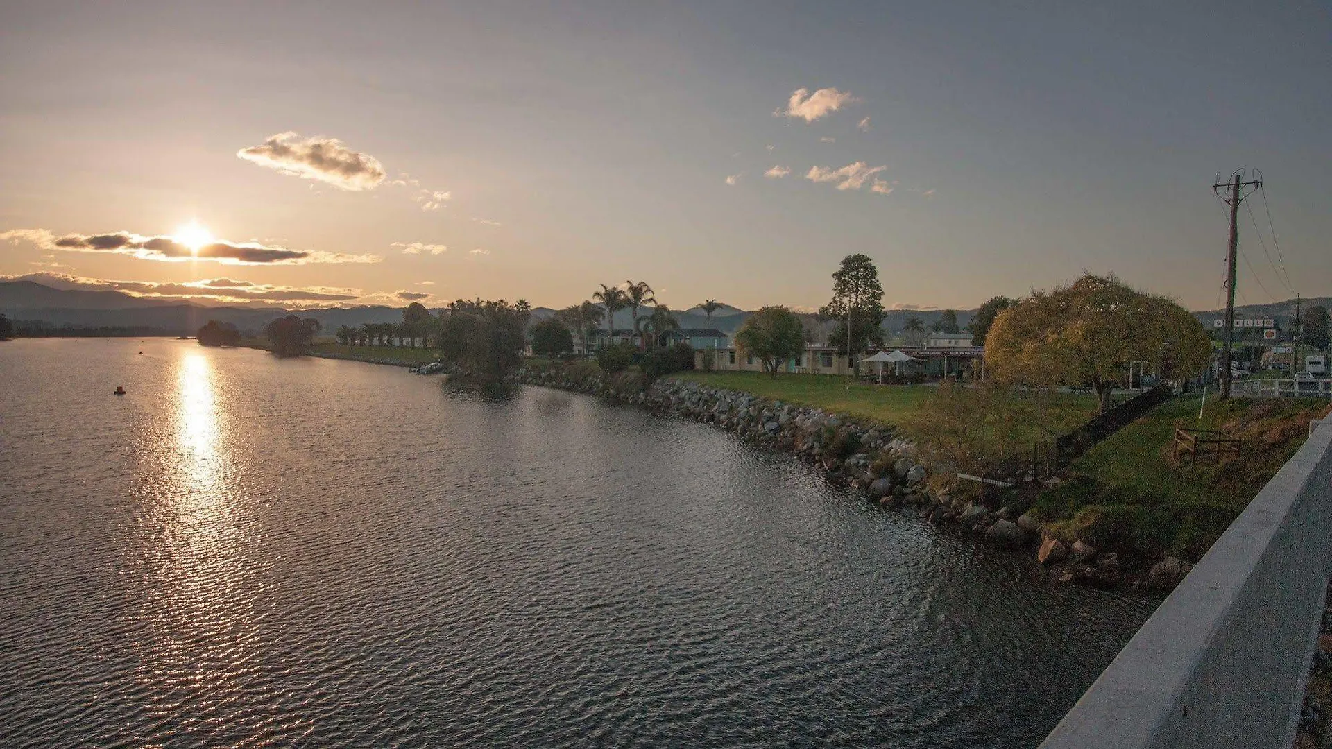 Moruya Waterfront Hotel Motel