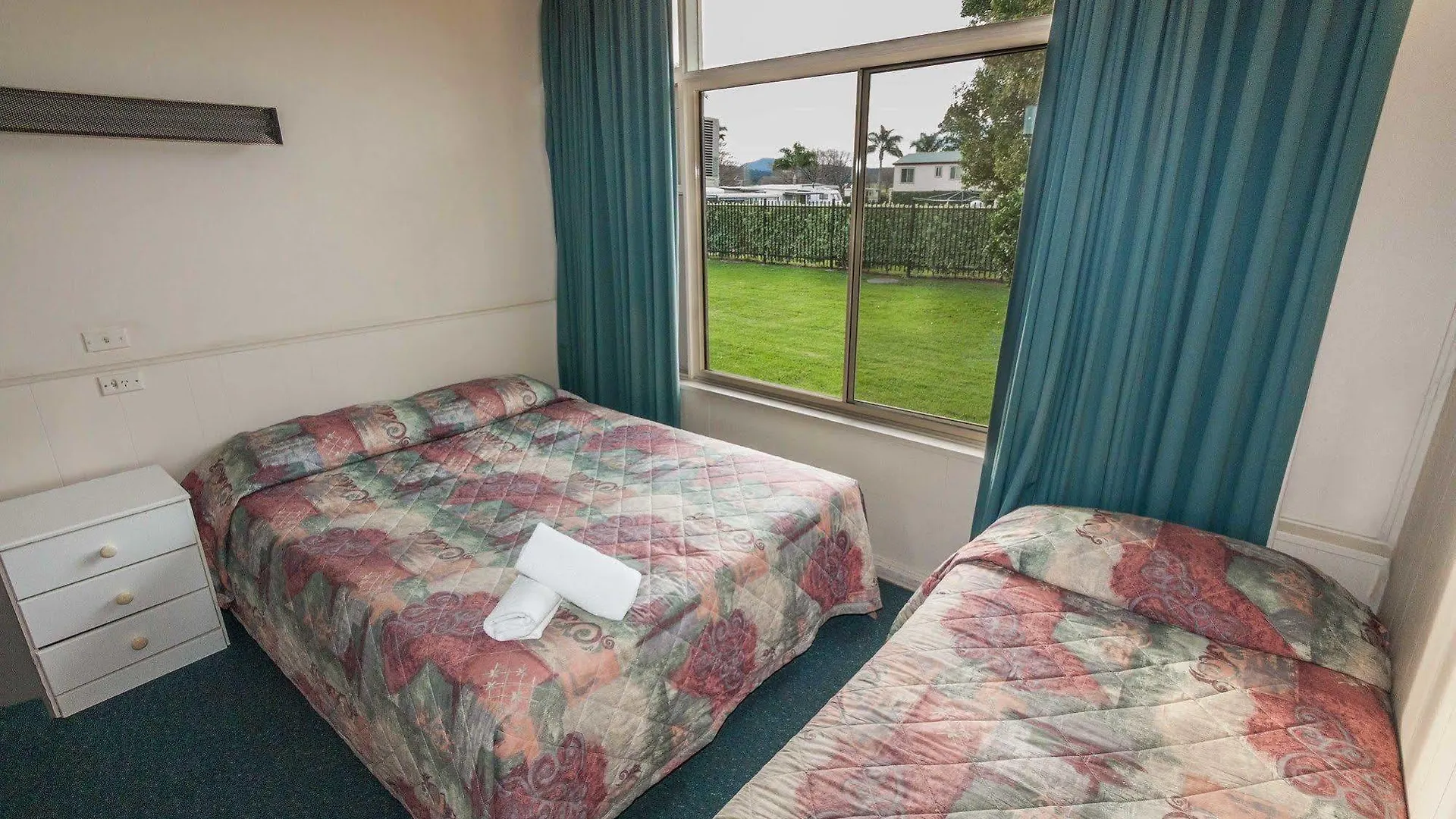 Moruya Waterfront Hotel Motel 2*,  Australia