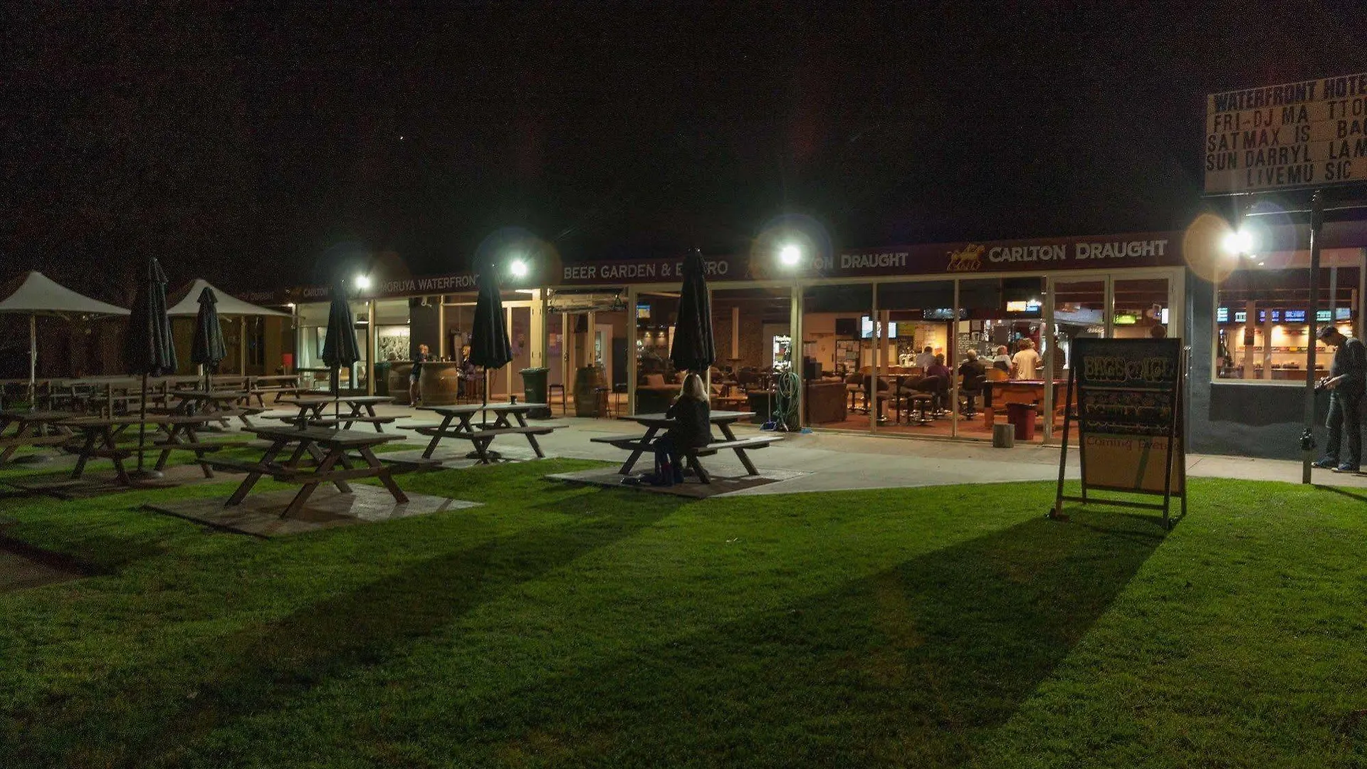 Moruya Waterfront Hotel Motel
